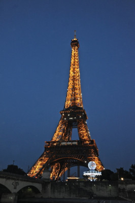 Stillwell_Paris_Eiffel_Twr_Carousel_Night1