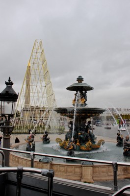 Stillwell_Paris_Concorde_Obelix_Pyramid_Fountain